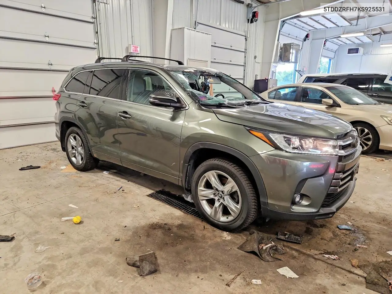 2019 Toyota Highlander Limited VIN: 5TDDZRFH7KS925531 Lot: 61790416