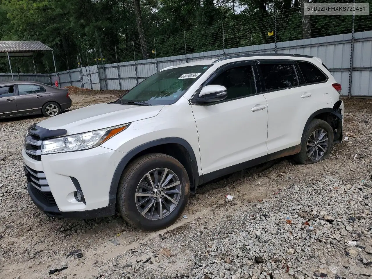 2019 Toyota Highlander Xle VIN: 5TDJZRFHXKS720451 Lot: 61860696