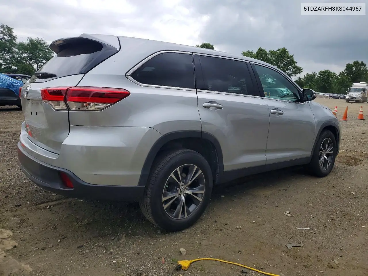 2019 Toyota Highlander Le VIN: 5TDZARFH3KS044967 Lot: 62034516