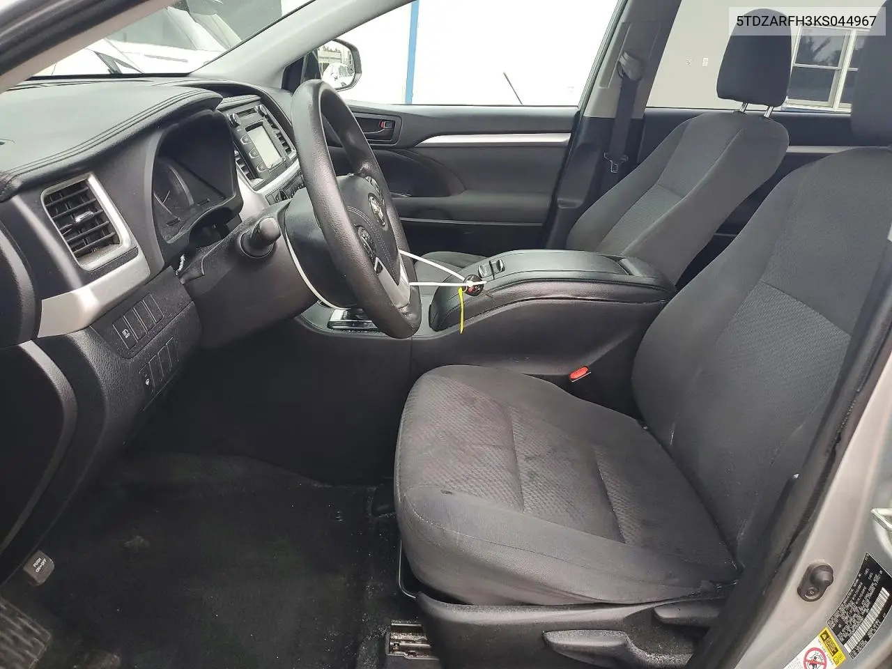 2019 Toyota Highlander Le VIN: 5TDZARFH3KS044967 Lot: 62034516