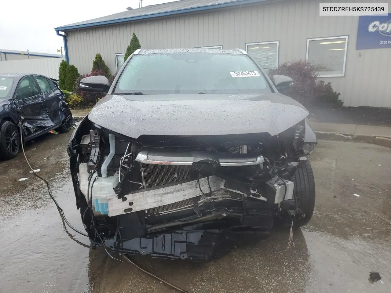 5TDDZRFH5KS725439 2019 Toyota Highlander Limited