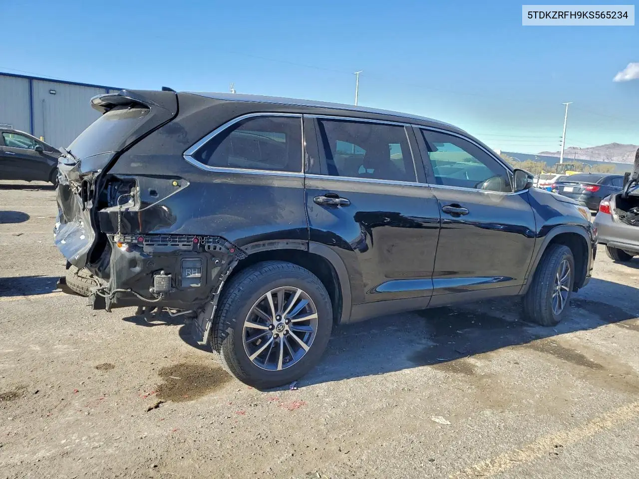 5TDKZRFH9KS565234 2019 Toyota Highlander Se