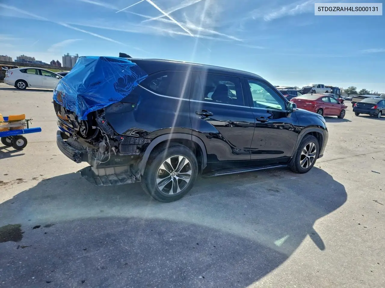 5TDGZRAH4LS000131 2020 Toyota Highlander Xle