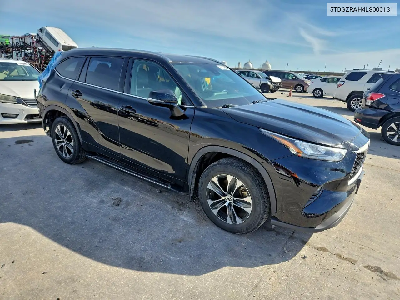 5TDGZRAH4LS000131 2020 Toyota Highlander Xle