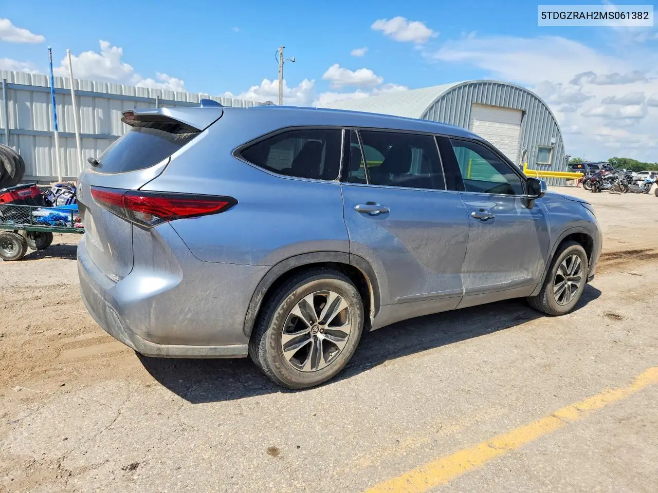 2021 Toyota Highlander Xle VIN: 5TDGZRAH2MS061382 Lot: 61068906