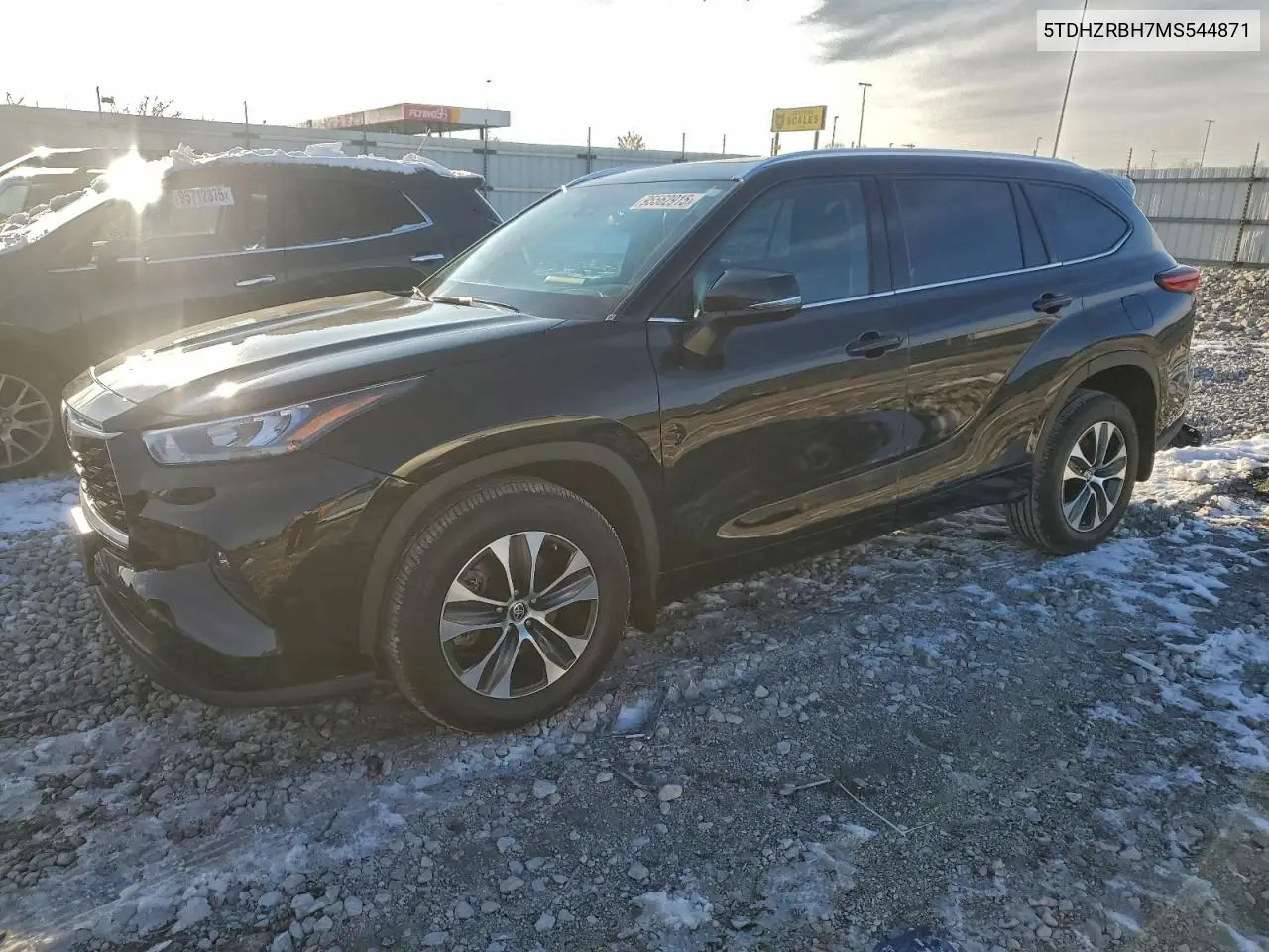 5TDHZRBH7MS544871 2021 Toyota Highlander