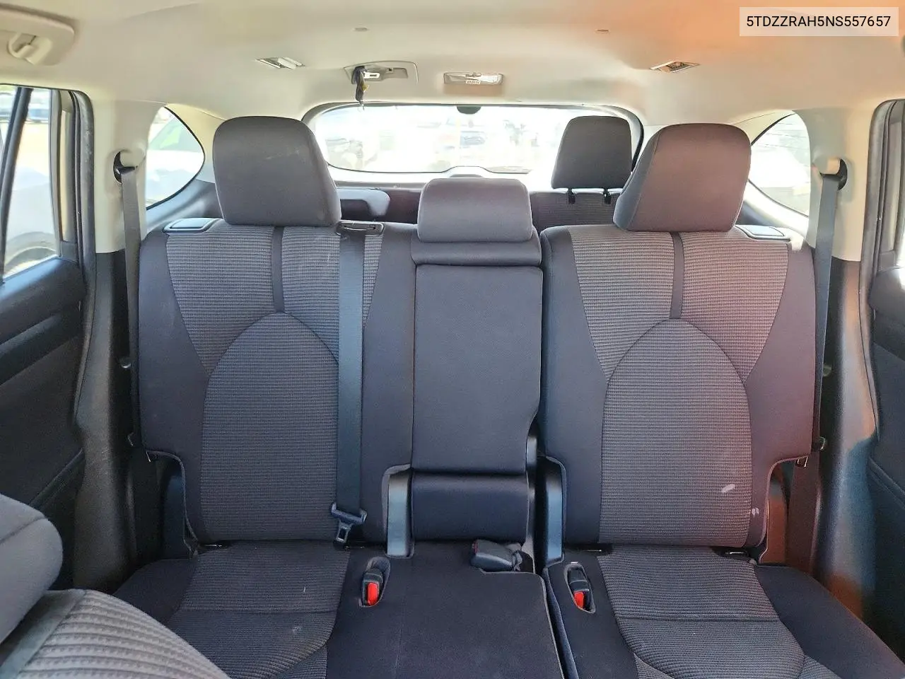 2022 Toyota Highlander Le VIN: 5TDZZRAH5NS557657 Lot: 57253526