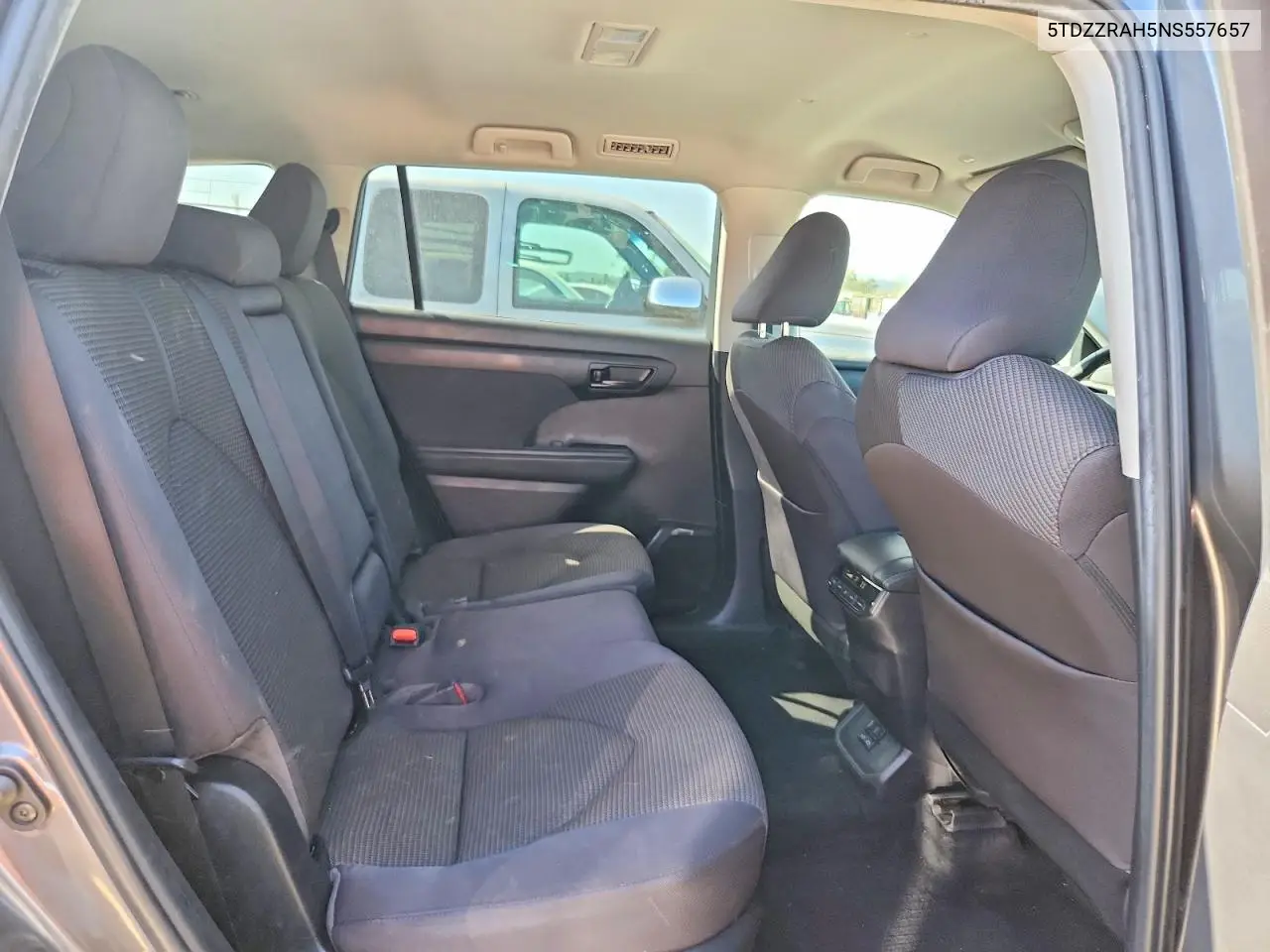 2022 Toyota Highlander Le VIN: 5TDZZRAH5NS557657 Lot: 57253526