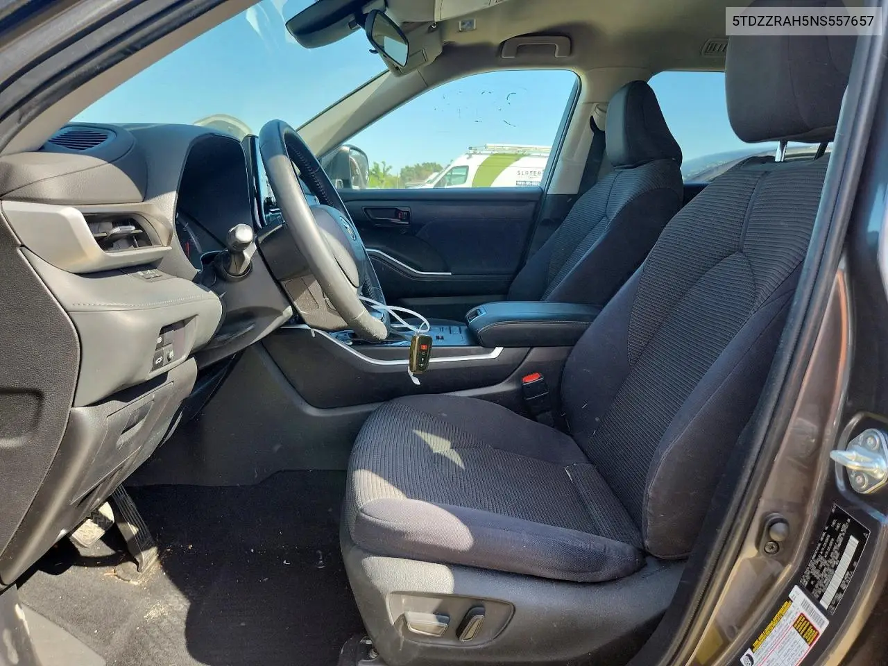2022 Toyota Highlander Le VIN: 5TDZZRAH5NS557657 Lot: 57253526