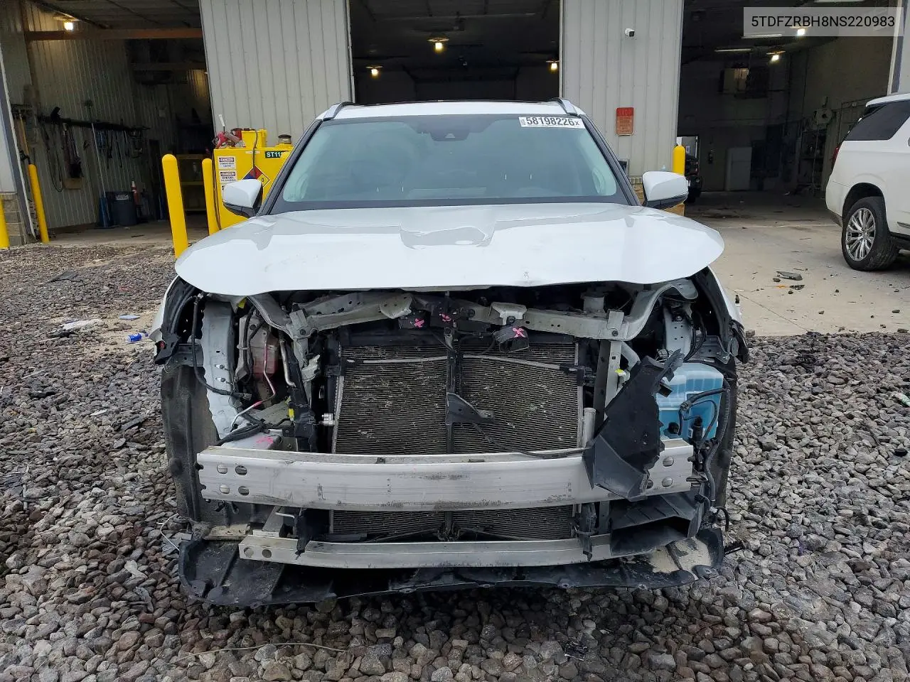 2022 Toyota Highlander Platinum VIN: 5TDFZRBH8NS220983 Lot: 58198226