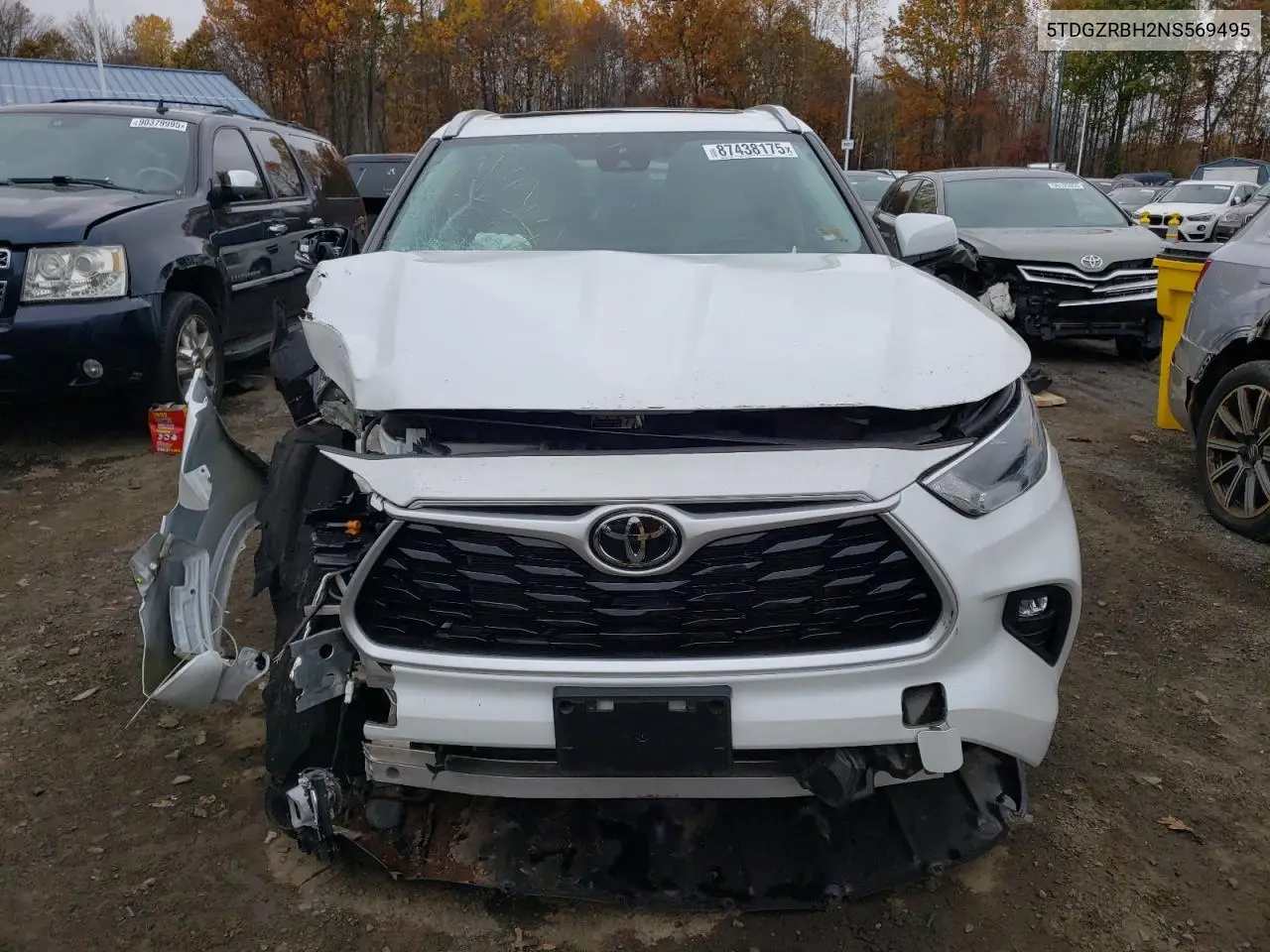 5TDGZRBH2NS569495 2022 Toyota Highlander Xle