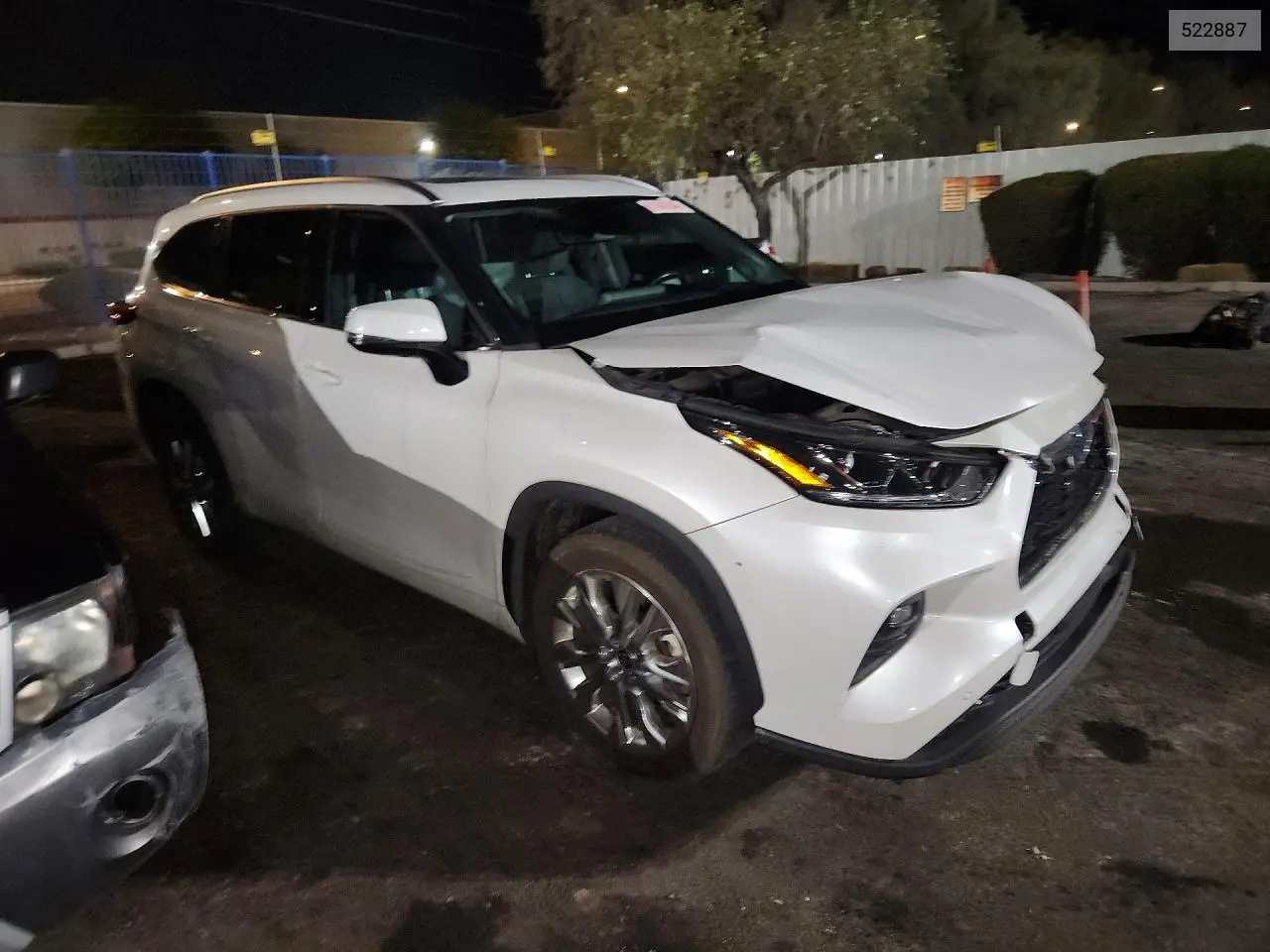 2023 Toyota Highlander Limited VIN: 522887 Lot: 61642346