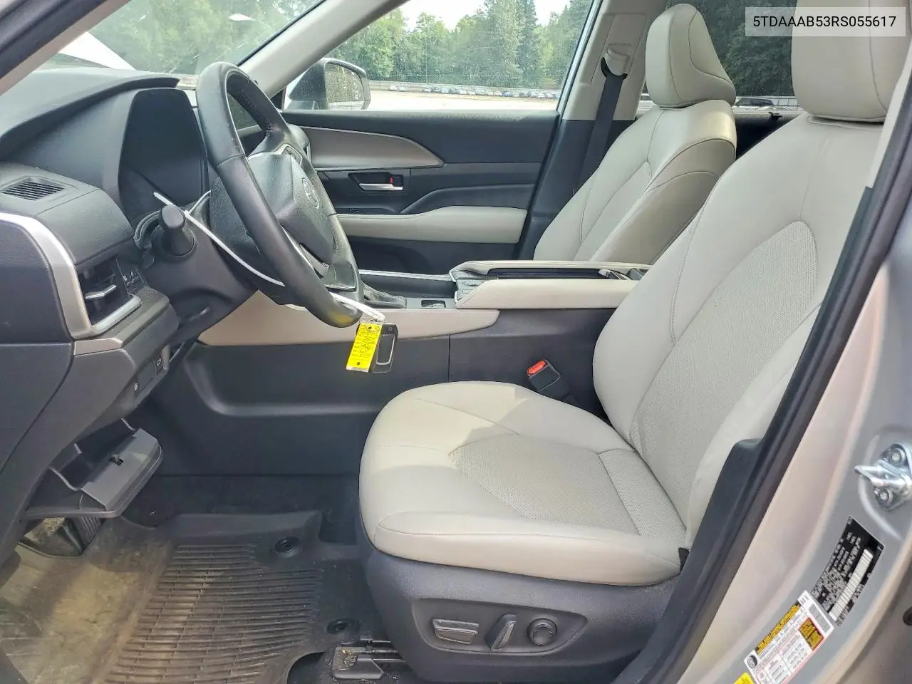 2024 Toyota Grand Highlander Xle VIN: 5TDAAAB53RS055617 Lot: 61911956
