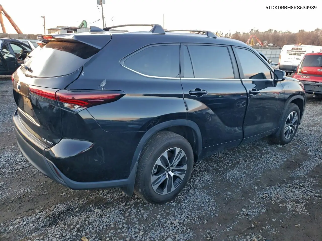 5TDKDRBH8RS534989 2024 Toyota Highlander Le