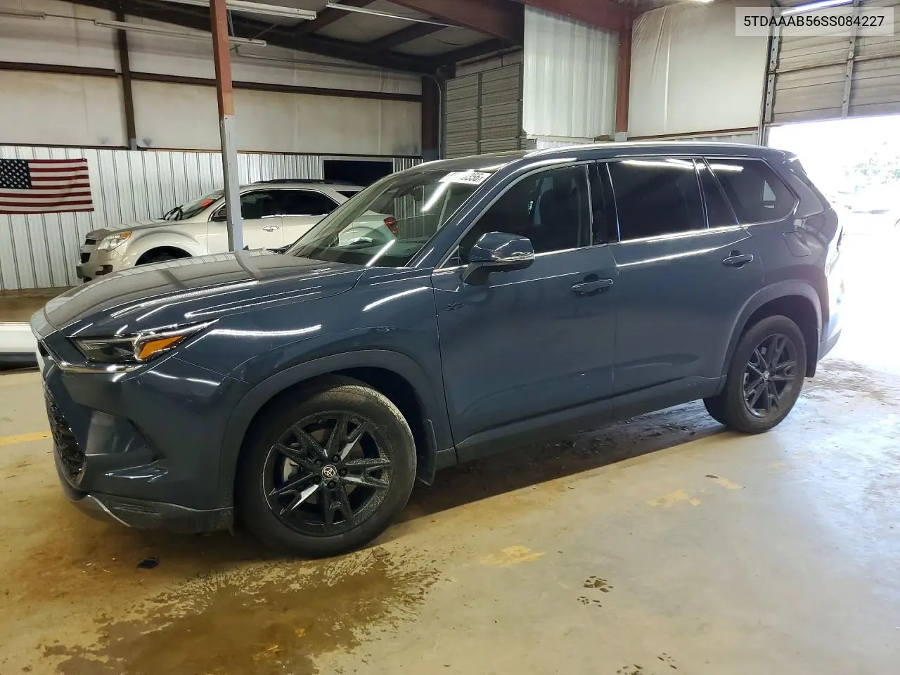 2025 Toyota Grand Highlander Limited VIN: 5TDAAAB56SS084227 Lot: 58560356