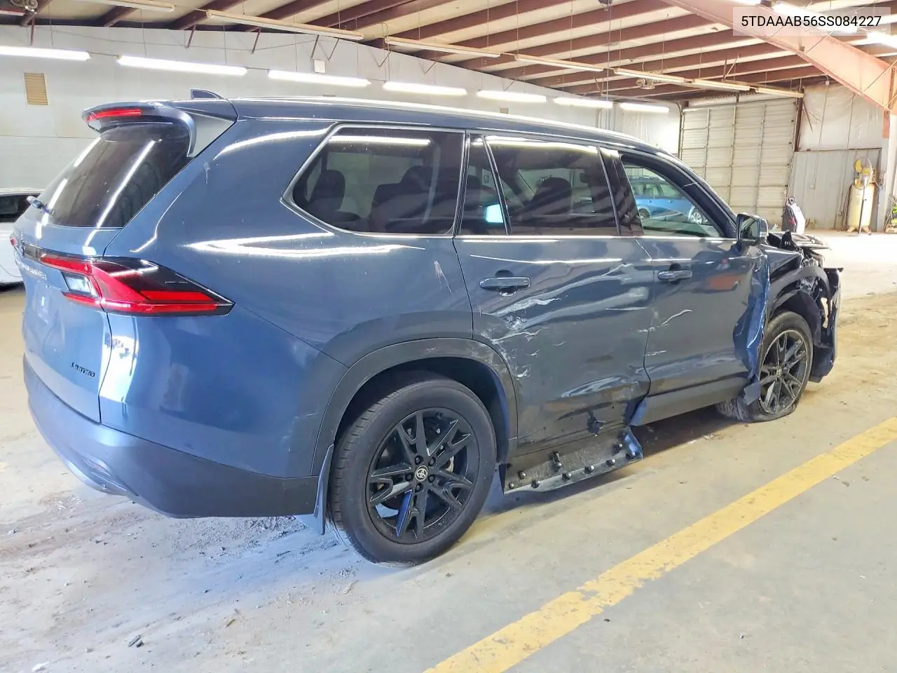 2025 Toyota Grand Highlander Limited VIN: 5TDAAAB56SS084227 Lot: 58560356