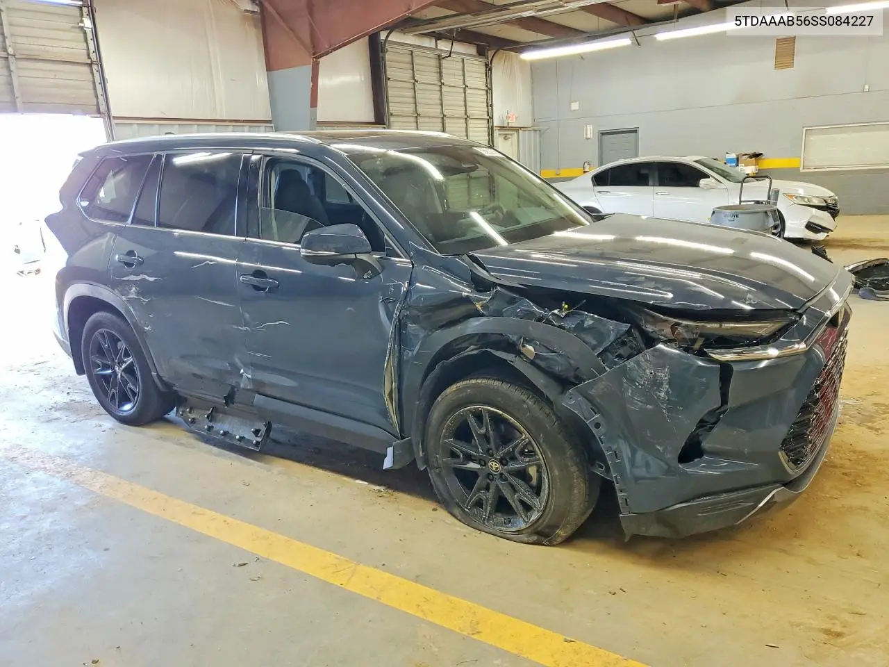 2025 Toyota Grand Highlander Limited VIN: 5TDAAAB56SS084227 Lot: 58560356