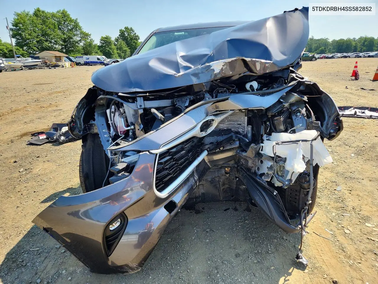 2025 Toyota Highlander Le VIN: 5TDKDRBH4SS582852 Lot: 61287126