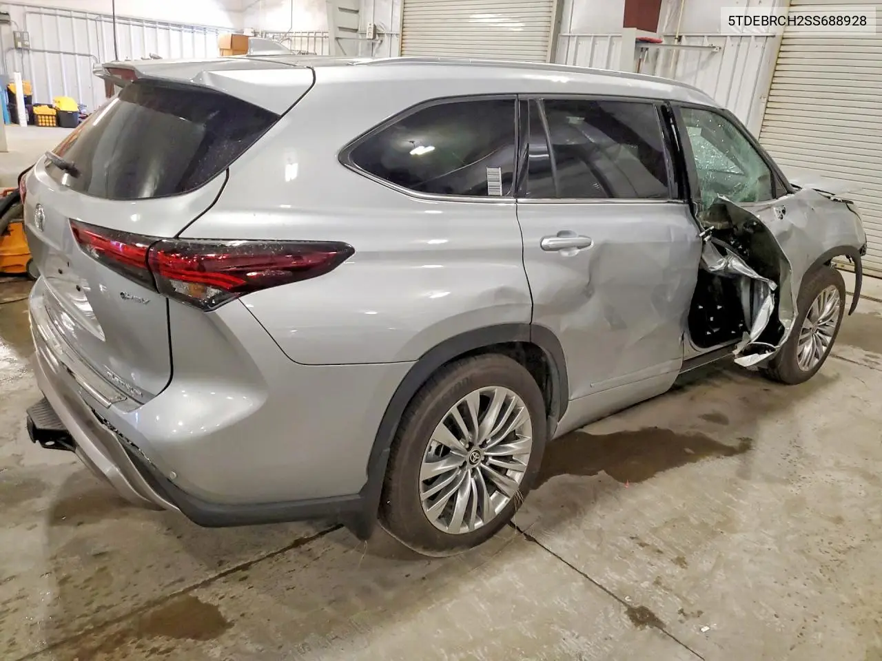 2025 Toyota Highlander Hybrid Platinum VIN: 5TDEBRCH2SS688928 Lot: 61603956
