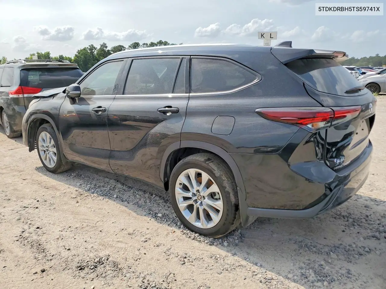 2026 Toyota Highlander Xle VIN: 5TDKDRBH5TS59741X Lot: 58282516