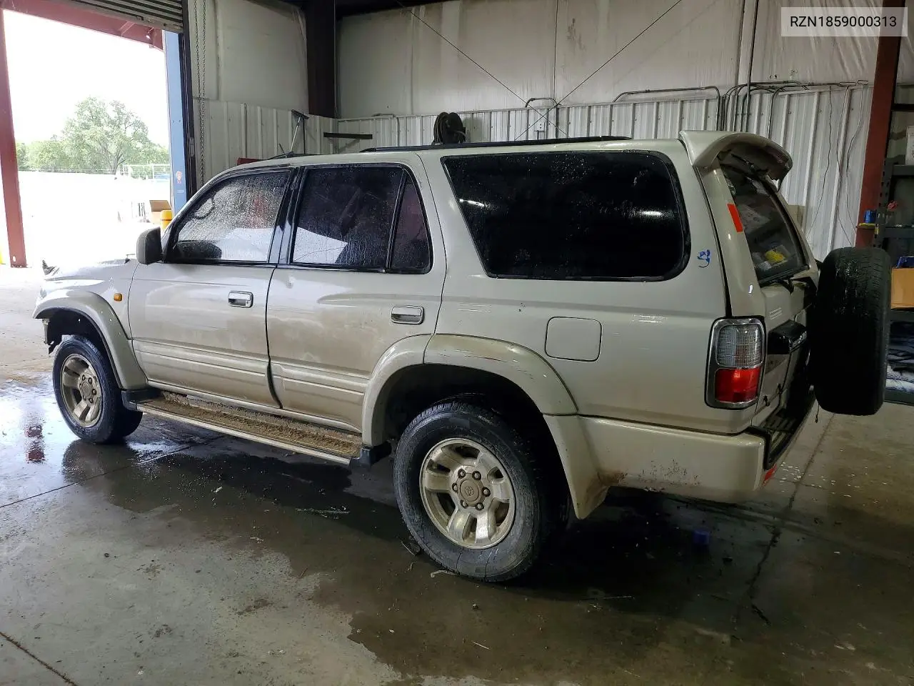 1996 Toyota Hilux VIN: RZN1859000313 Lot: 60016186