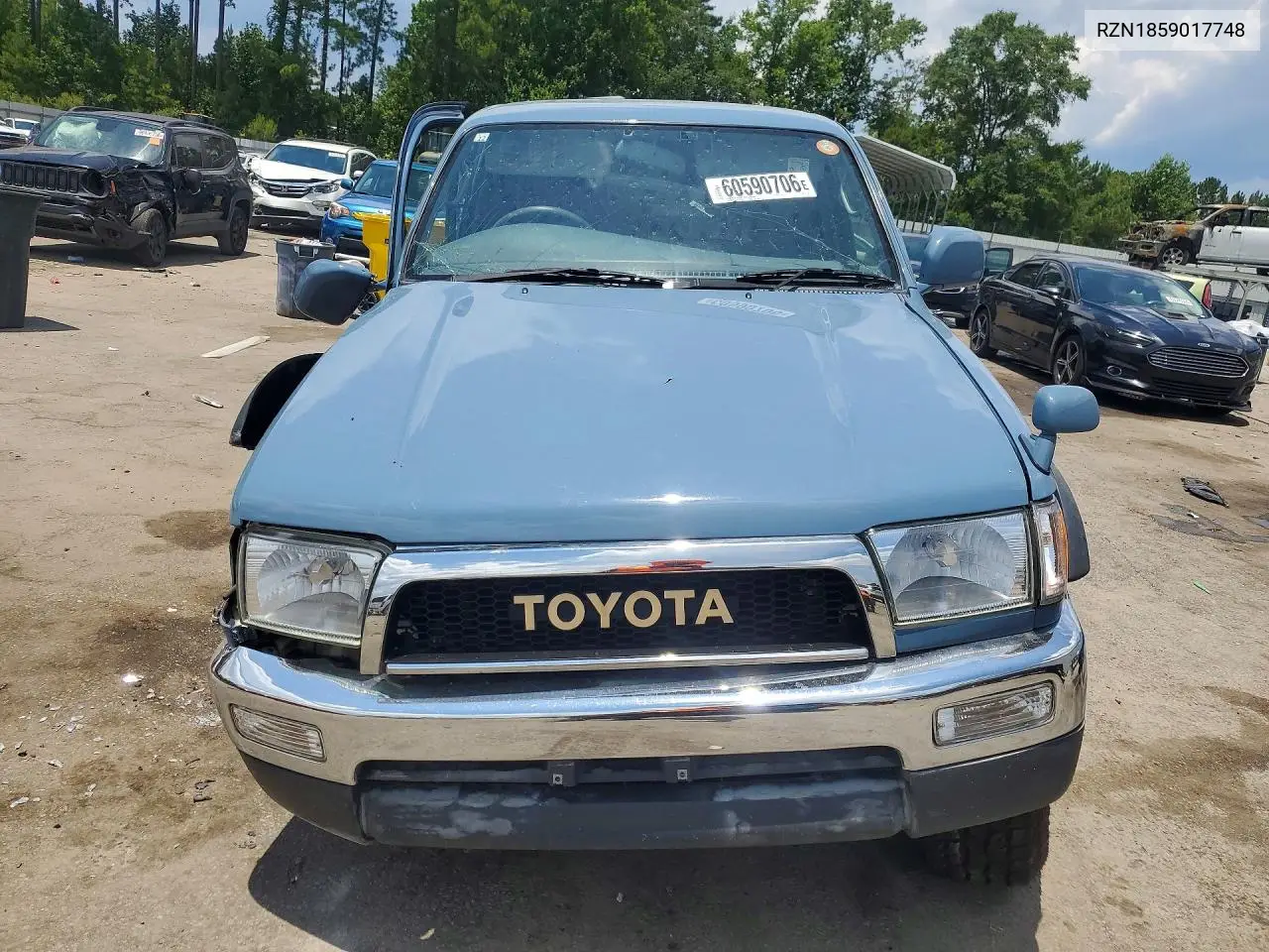 1998 Toyota Hilux VIN: RZN1859017748 Lot: 60590706