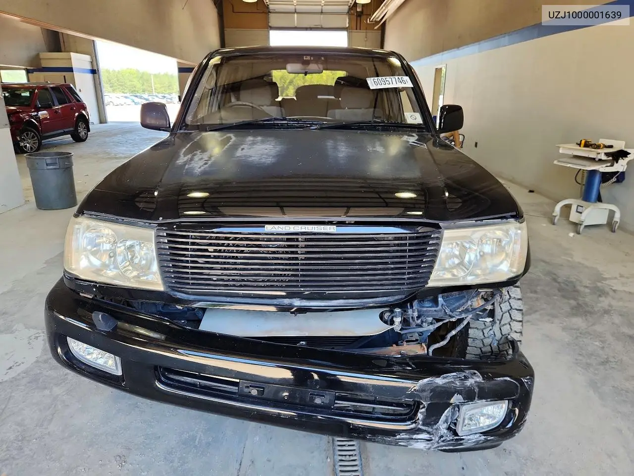 1998 Toyota Land Cruiser VIN: UZJ1000001639 Lot: 60957746