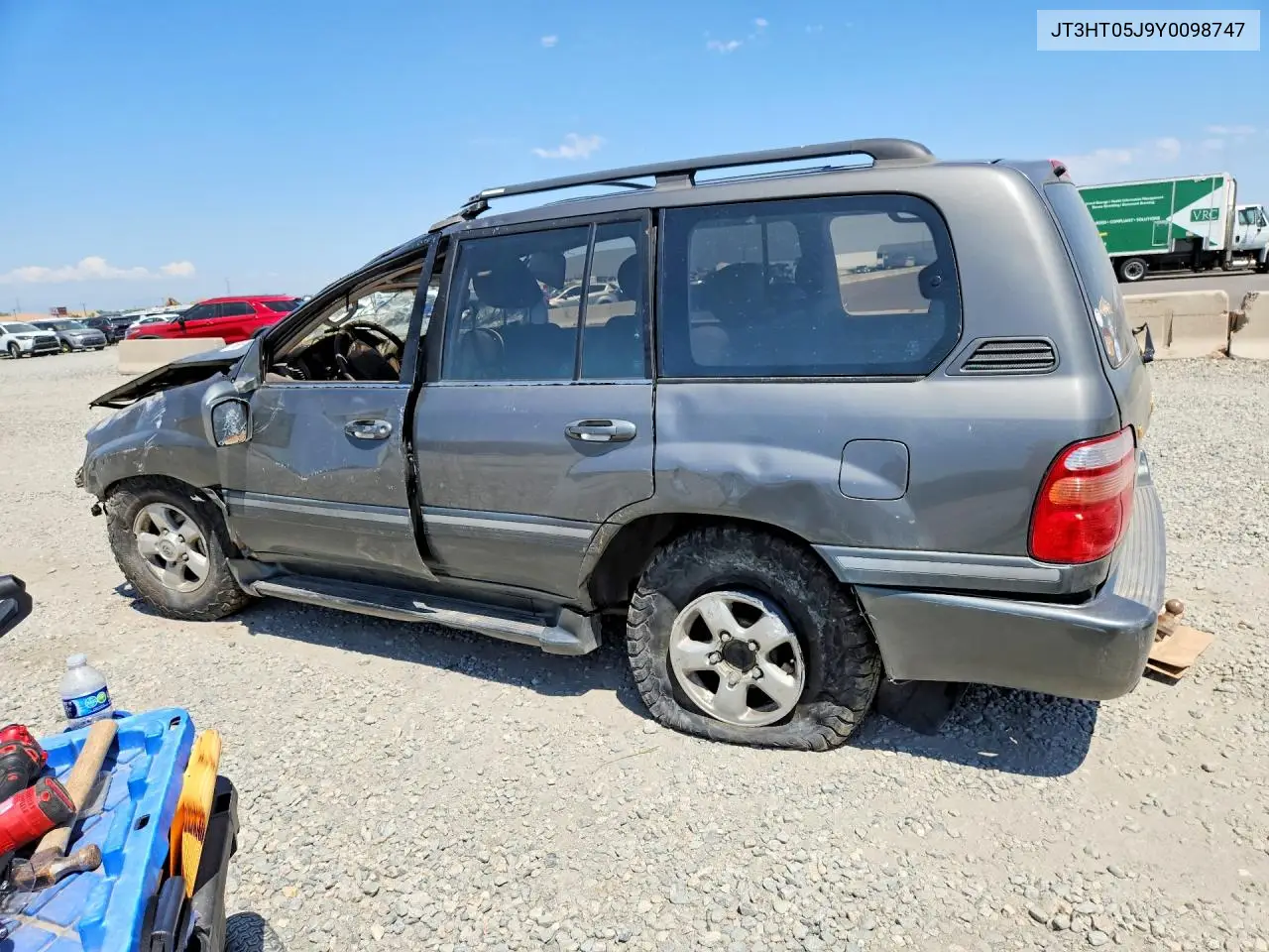 2000 Toyota Land Cruiser Base VIN: JT3HT05J9Y0098747 Lot: 60982096
