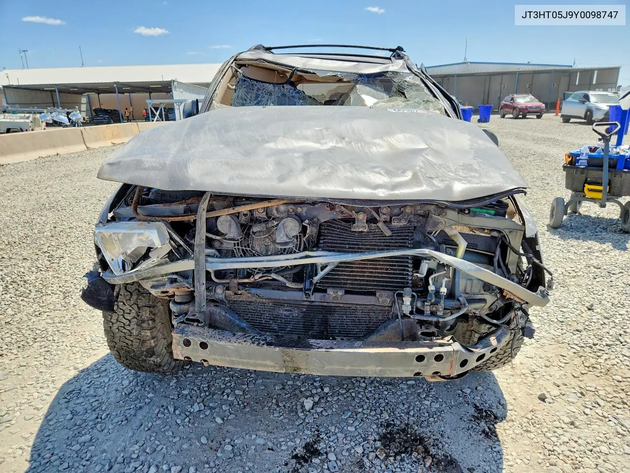 2000 Toyota Land Cruiser Base VIN: JT3HT05J9Y0098747 Lot: 60982096