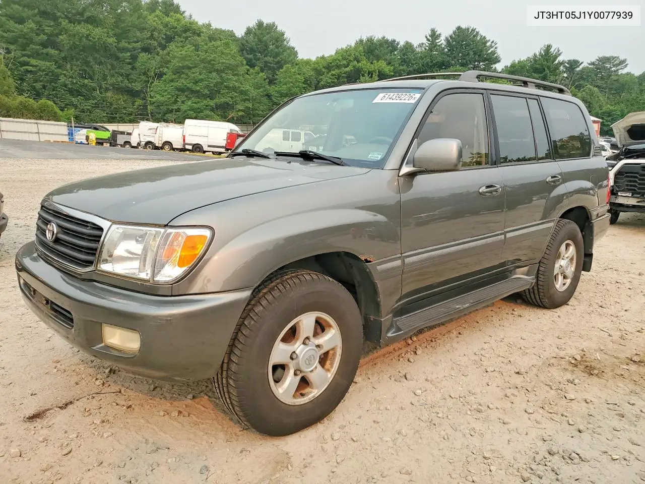 2000 Toyota Land Cruiser Base VIN: JT3HT05J1Y0077939 Lot: 61439226