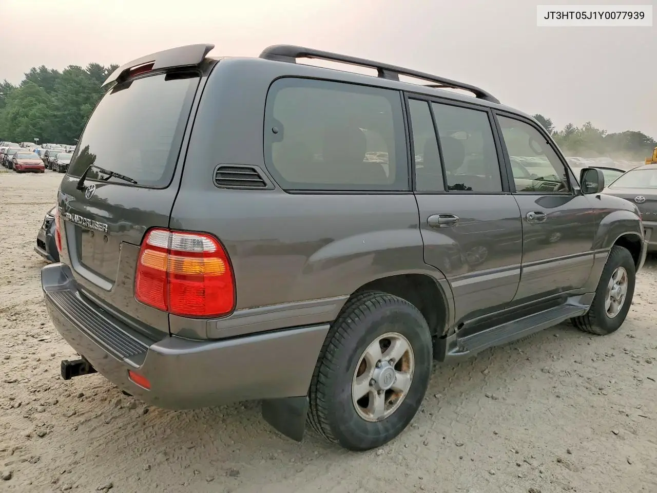 2000 Toyota Land Cruiser Base VIN: JT3HT05J1Y0077939 Lot: 61439226