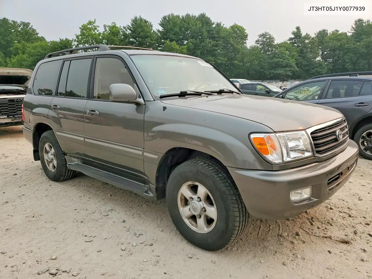 2000 Toyota Land Cruiser Base VIN: JT3HT05J1Y0077939 Lot: 61439226