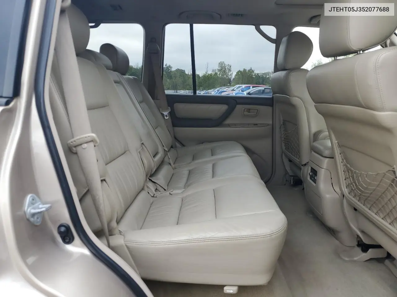 2005 Toyota Land Cruiser VIN: JTEHT05J352077688 Lot: 81108205