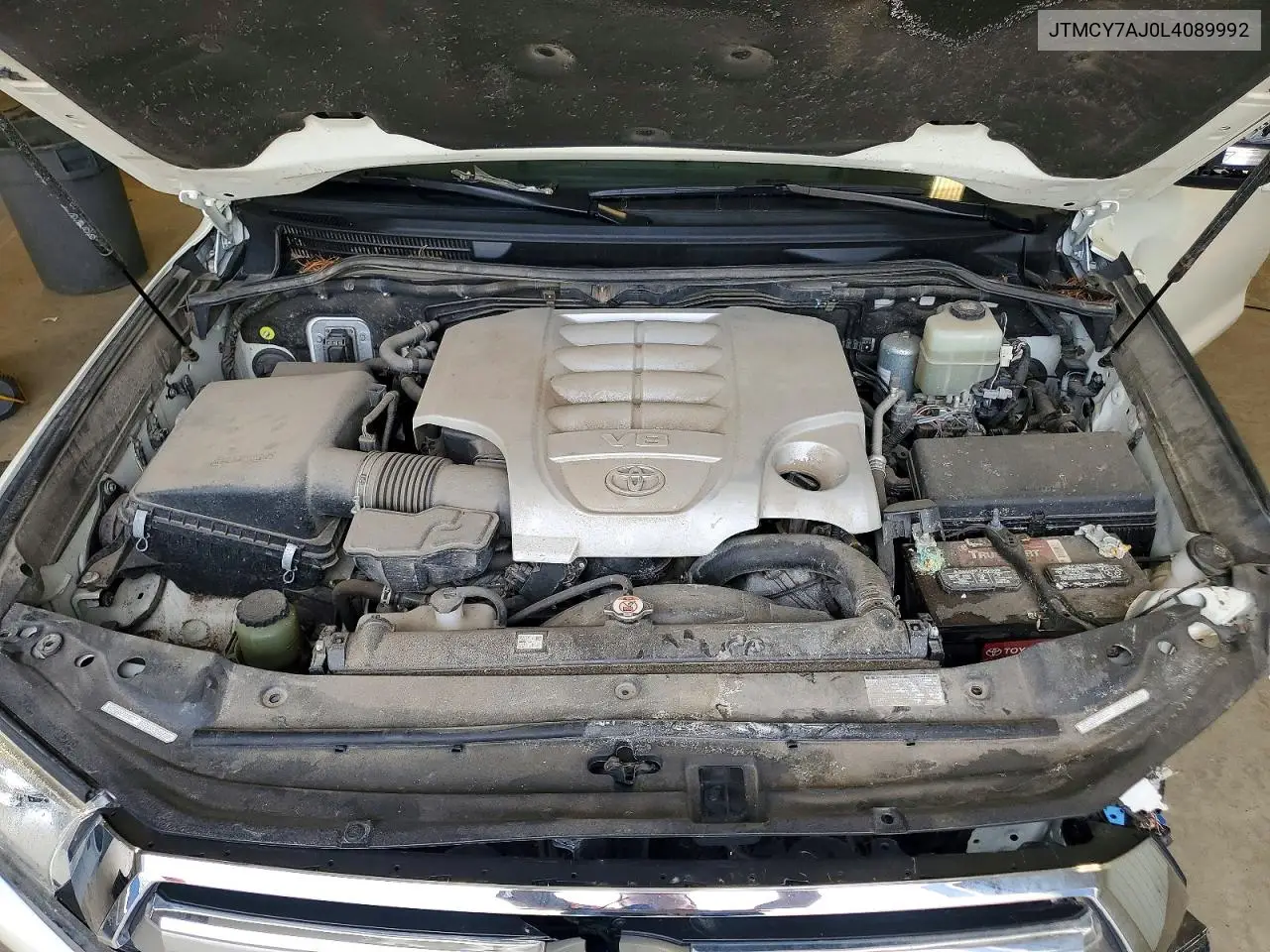 2020 Toyota Land Cruiser Base VIN: JTMCY7AJ0L4089992 Lot: 54601136