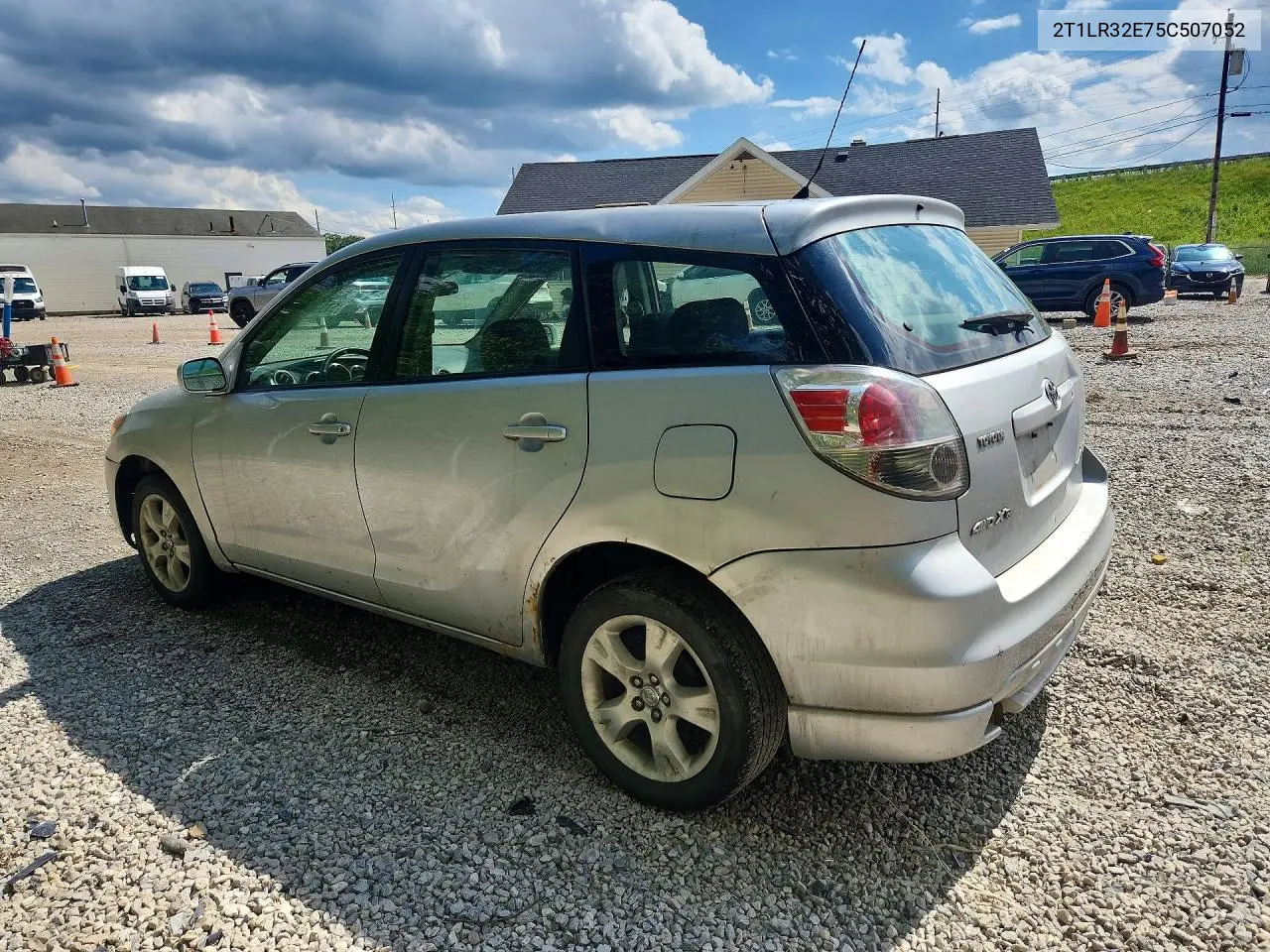 2005 Toyota Matrix Xr VIN: 2T1LR32E75C507052 Lot: 57892786