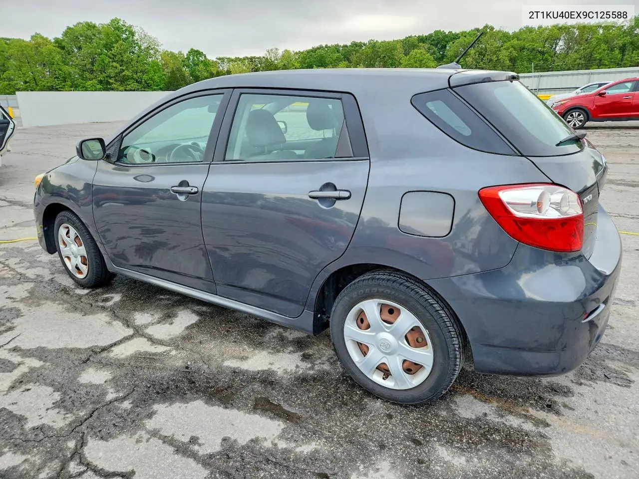 2009 Toyota Matrix Base VIN: 2T1KU40EX9C125588 Lot: 52530746