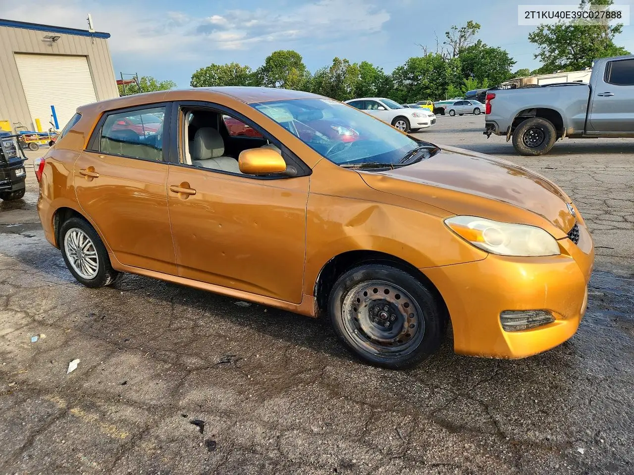 2009 Toyota Matrix Base VIN: 2T1KU40E39C027888 Lot: 53806766