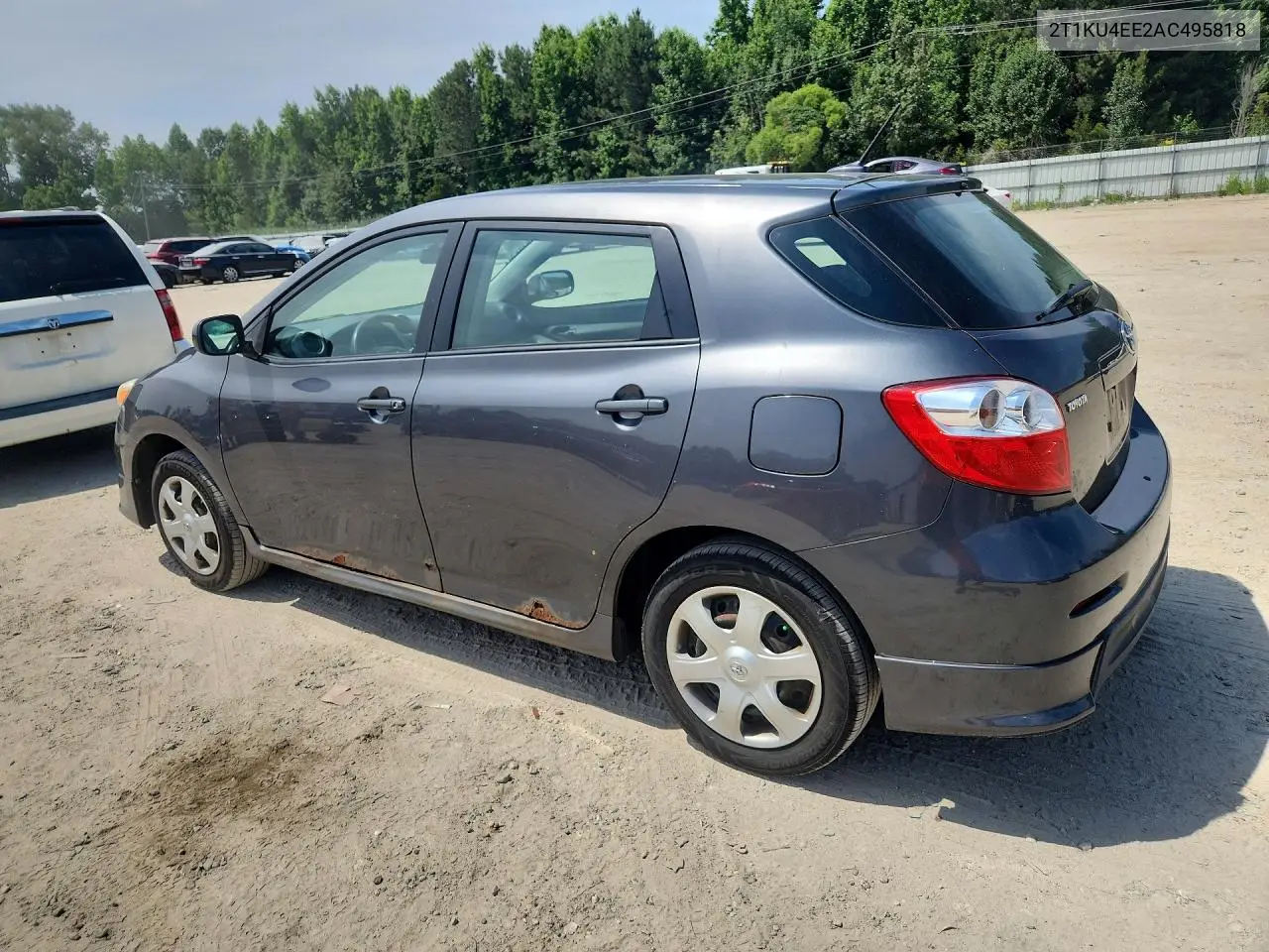 2010 Toyota Matrix Base VIN: 2T1KU4EE2AC495818 Lot: 56772256
