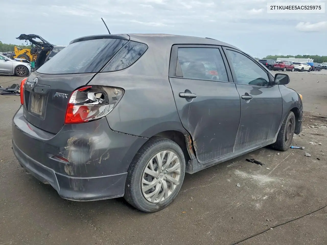 2010 Toyota Matrix Base VIN: 2T1KU4EE5AC525975 Lot: 60512586