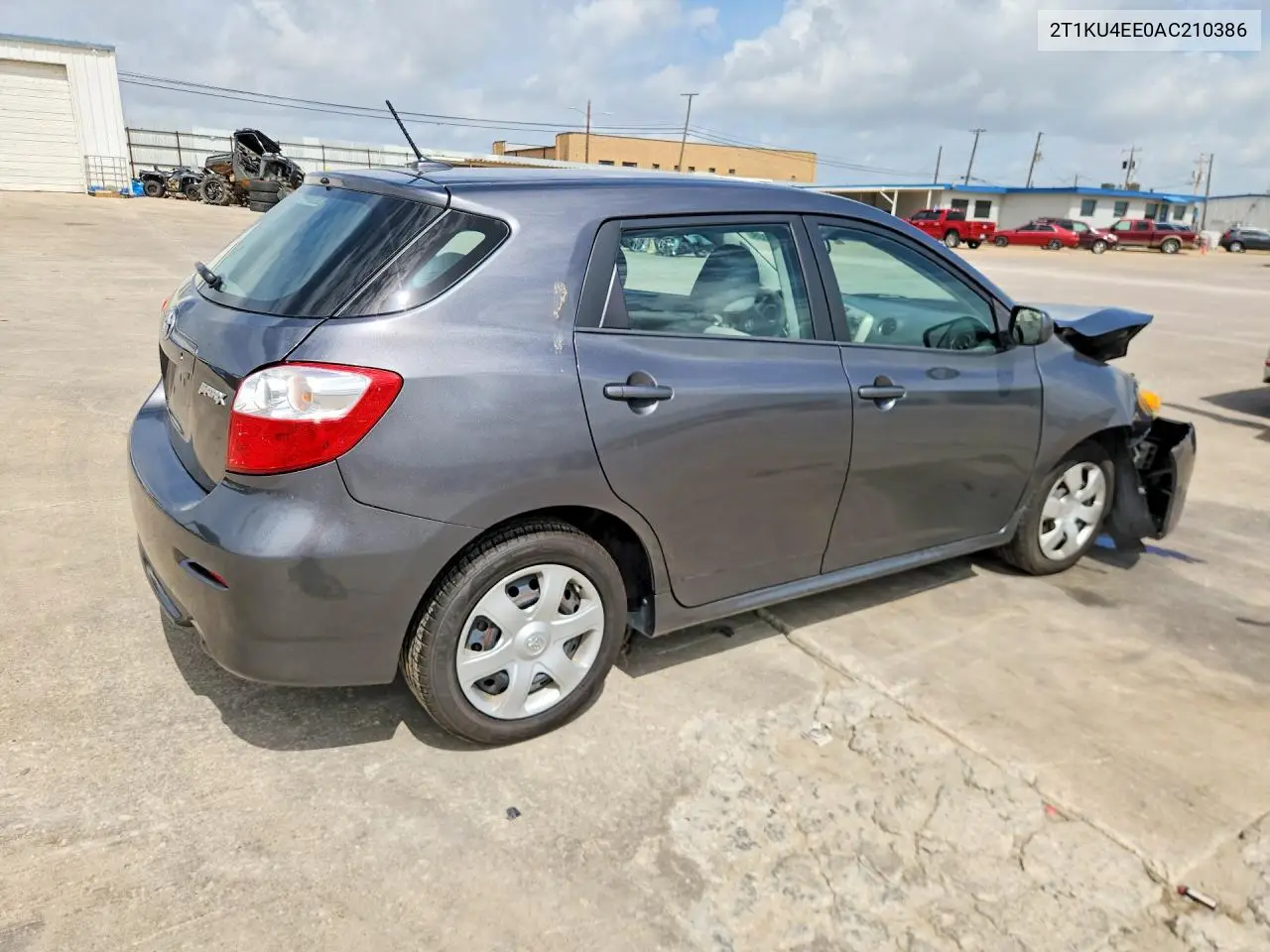 2010 Toyota Matrix Base VIN: 2T1KU4EE0AC210386 Lot: 61557236