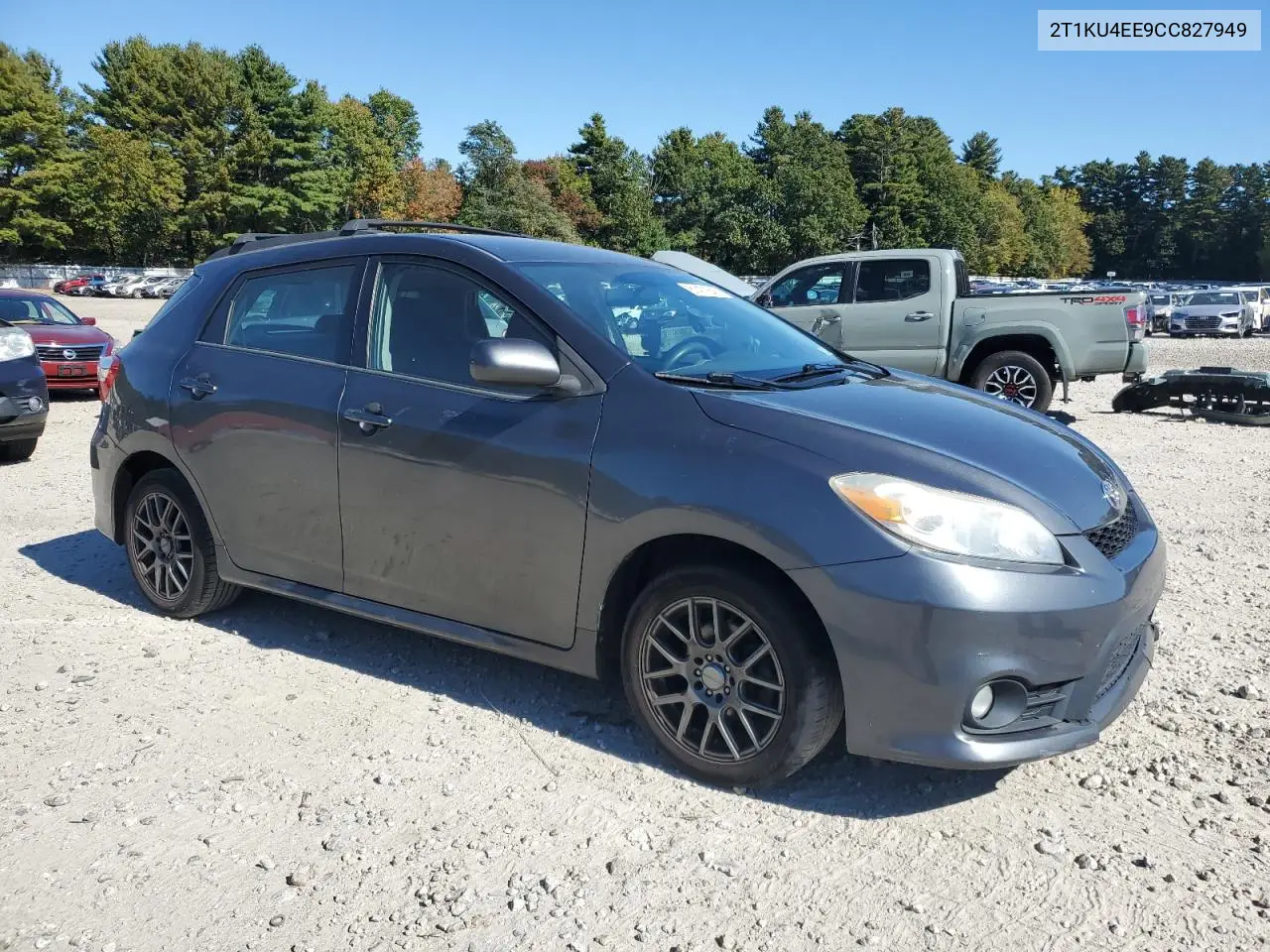 2T1KU4EE9CC827949 2012 Toyt Matrix