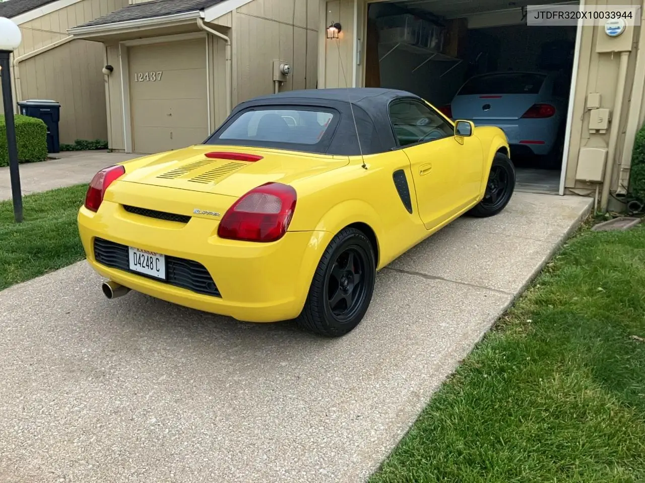 2001 Toyota Mr2 Spyder VIN: JTDFR320X10033944 Lot: 55102696