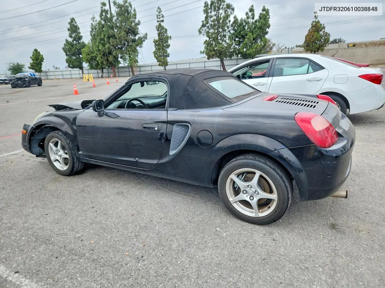2001 Toyota Mr2 Spyder VIN: JTDFR320610038848 Lot: 58295576