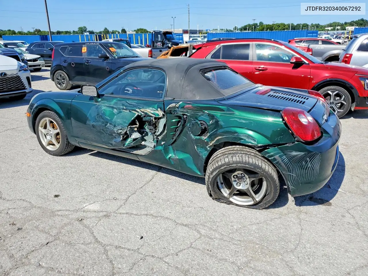 2004 Toyota Mr2 Spyder VIN: JTDFR320340067292 Lot: 58270416