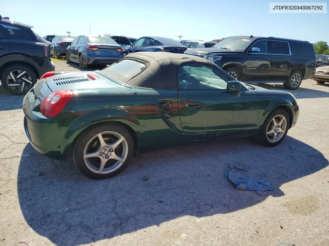 2004 Toyota Mr2 Spyder VIN: JTDFR320340067292 Lot: 58270416