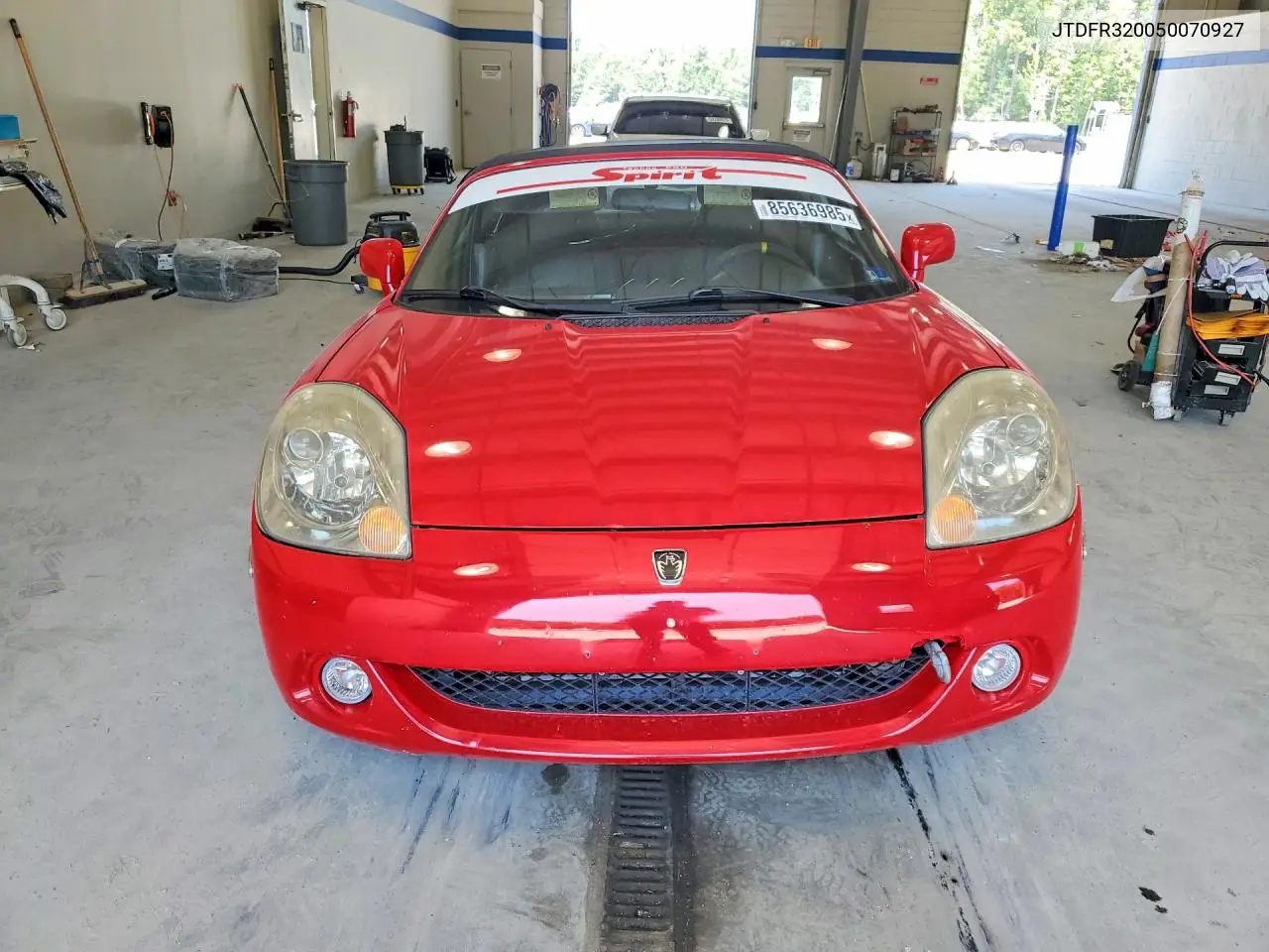 2005 Toyota Mr2 Spyder VIN: JTDFR320050070927 Lot: 85636985