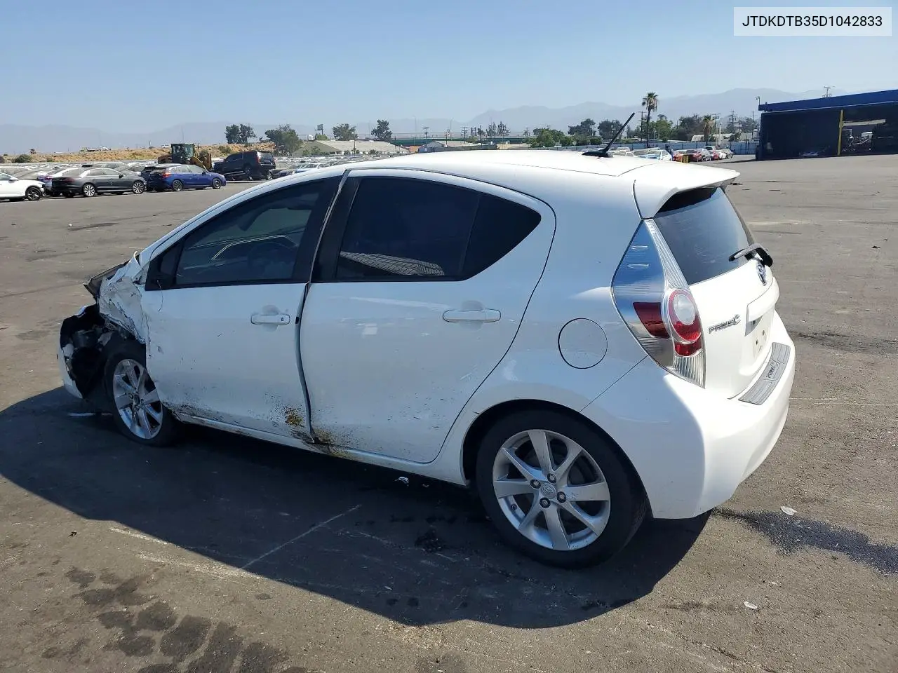 2013 Toyota Prius C Four VIN: JTDKDTB35D1042833 Lot: 61624456