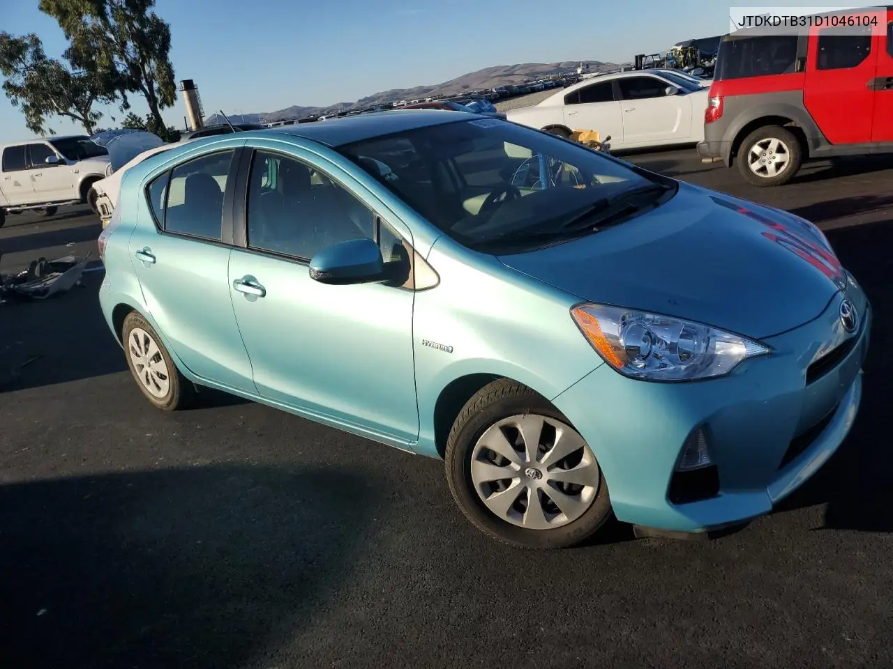 JTDKDTB31D1046104 2013 Toyota Prius