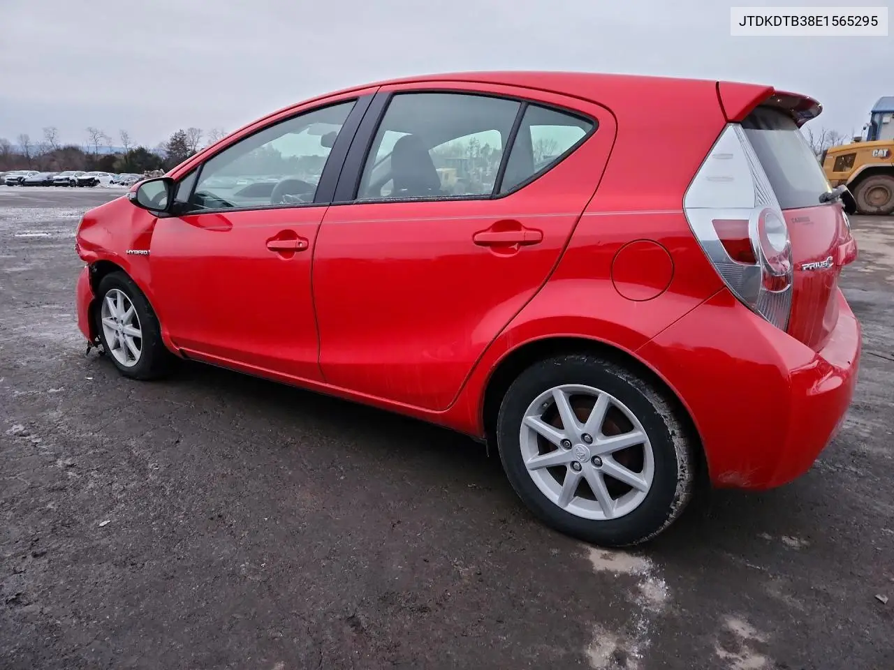 JTDKDTB38E1565295 2014 Toyota Prius C Three
