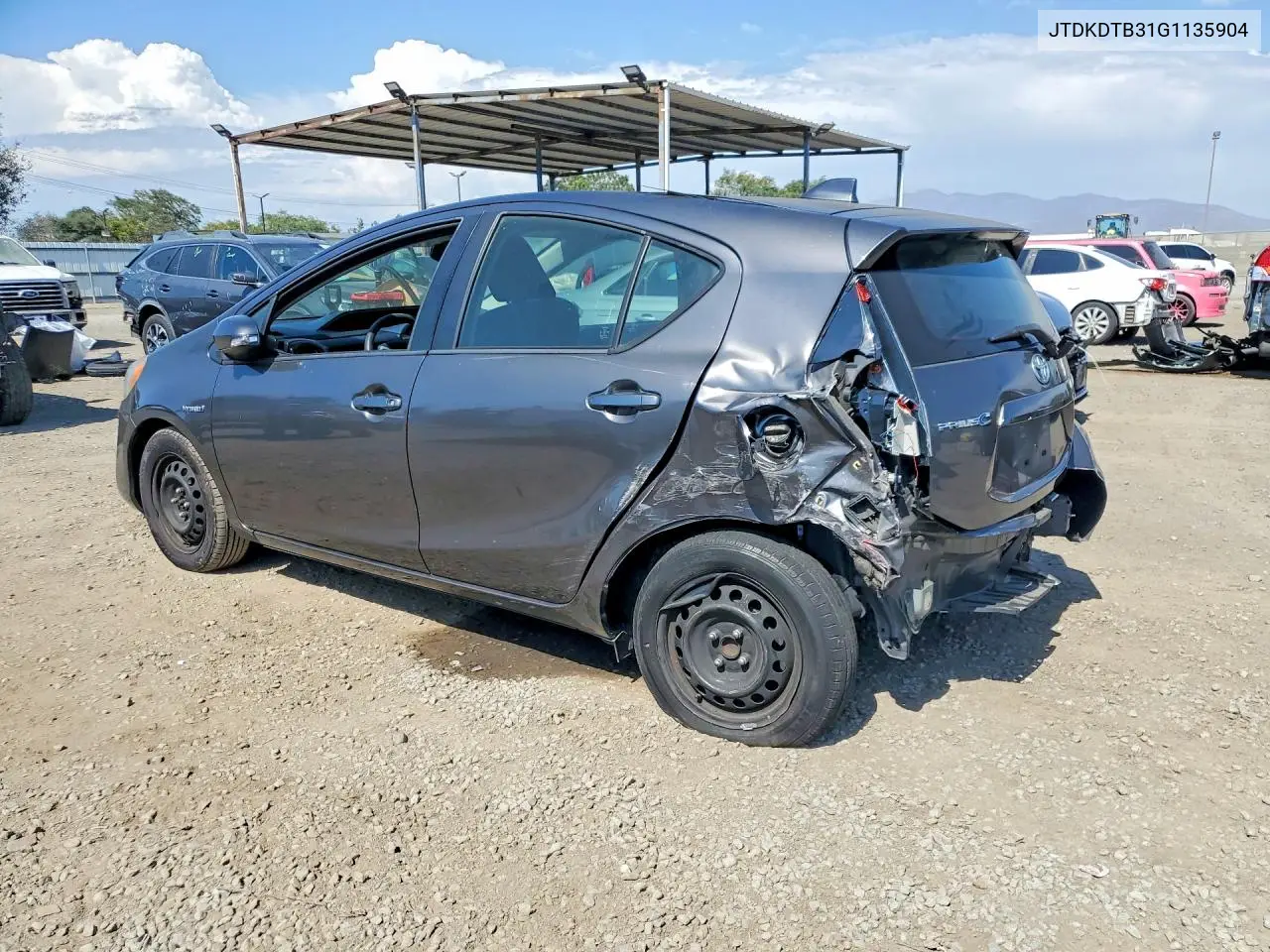 2016 Toyota Prius C Three VIN: JTDKDTB31G1135904 Lot: 61167376